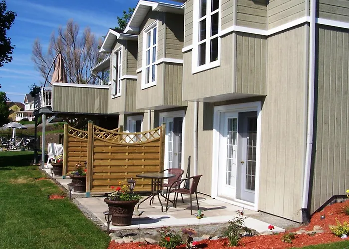 Auberge Aux Deux Peres Magog